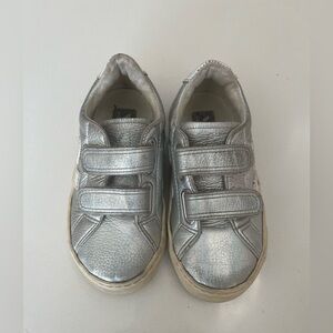 Veja Esplar Velcro toddler sneakers.  Size 11 US